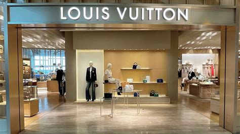 louis vuitton heathrow|Louis Vuitton Heathrow t5 hounslow.